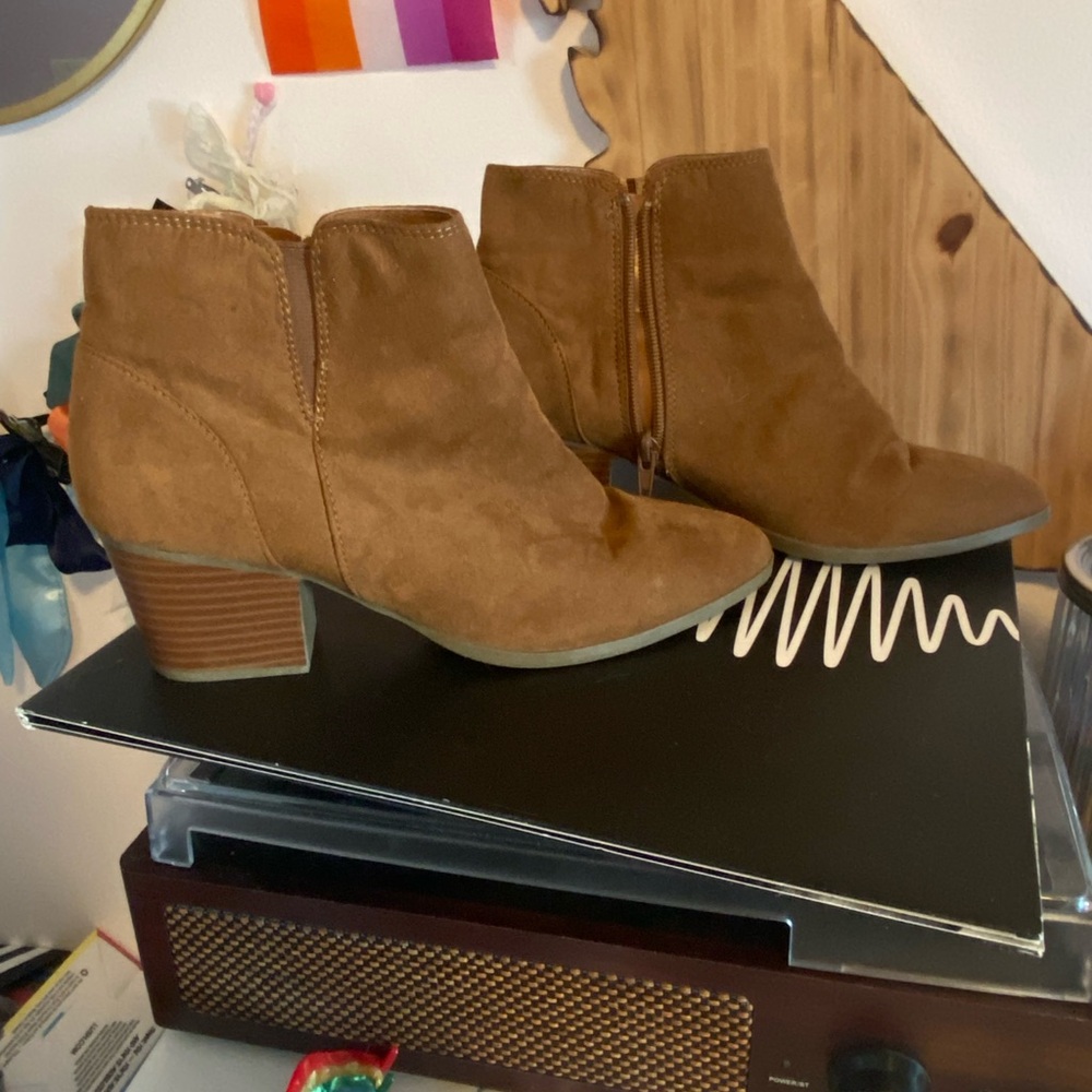 Forever 21 Tan Suede Ankle Booties